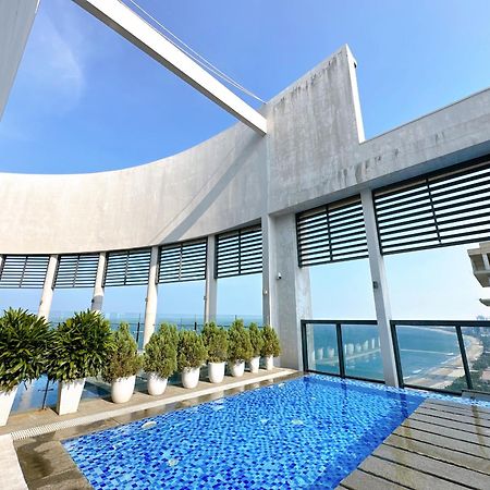 Luxury Apt Opposite Mykhe Beach Дананг Екстериор снимка