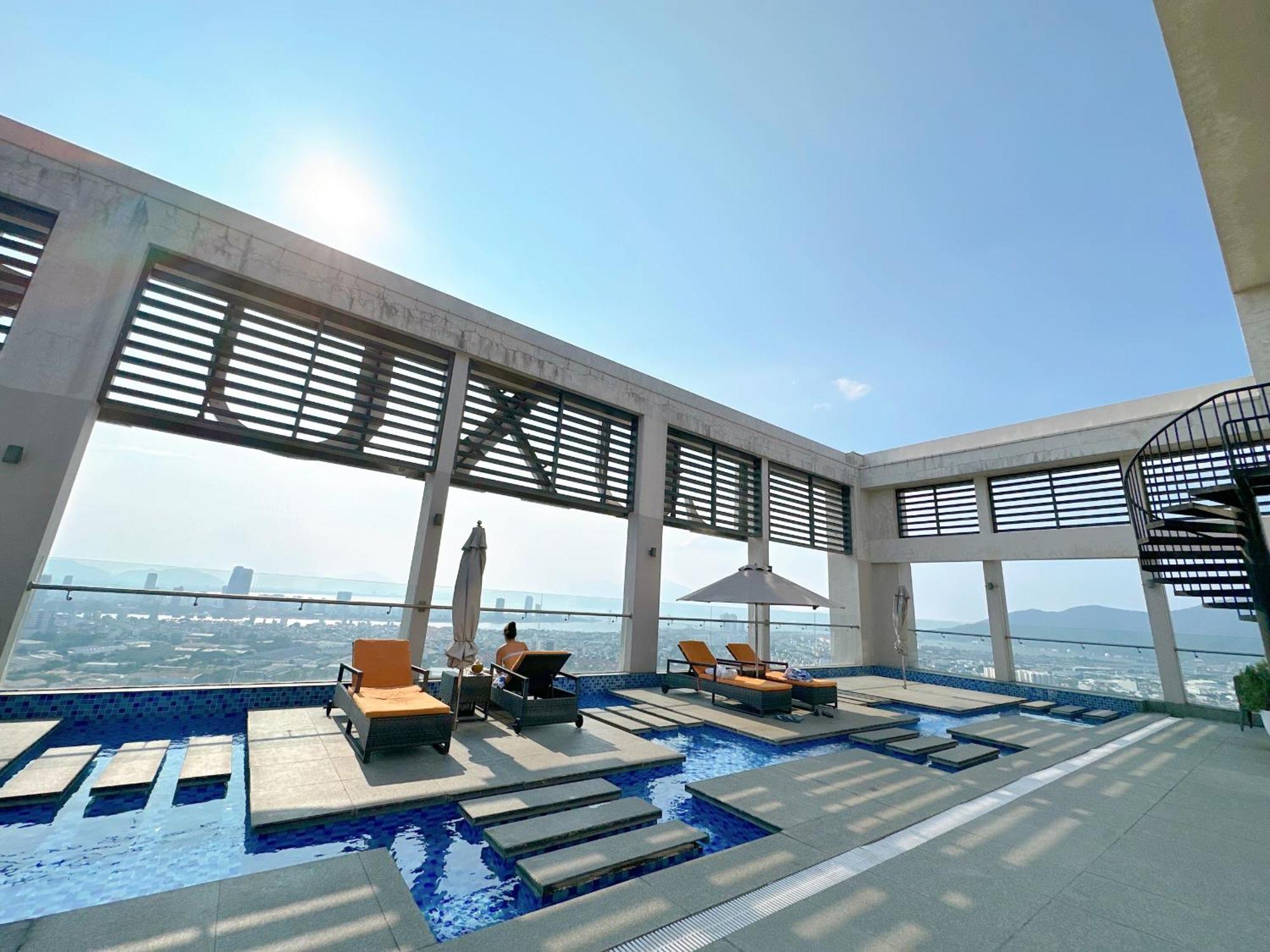 Luxury Apt Opposite Mykhe Beach Дананг Екстериор снимка